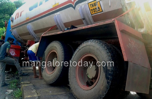 Gas tanker accident in Maroli